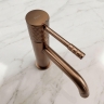 змішувач для умивальника Rea Lungo Diamond Low brushed copper (REA-B9844)