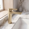 смеситель для умывальника Rea Maxim Premium Low brushed gold (REA-B8938)