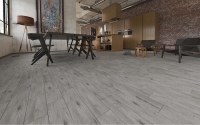плитка Golden Tile Alpina Wood 119,8x19,8 светло-серый (89G120)